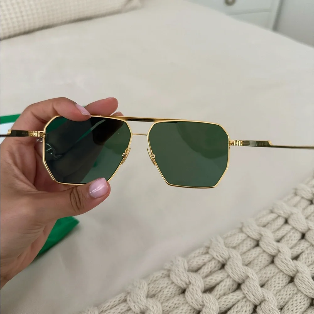 Bottega Veneta Gold Frame Sunglasses - Picture 4 of 6